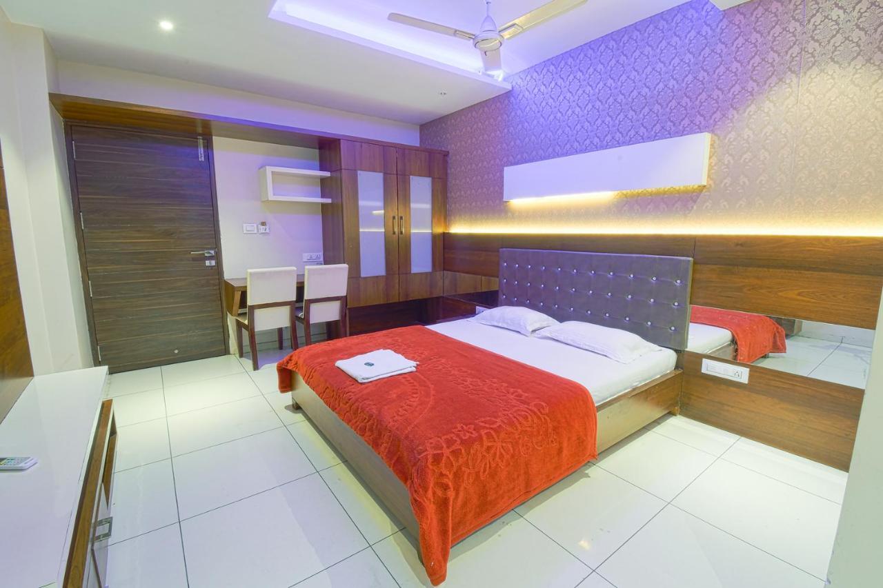 Hotel Ravikiran Kolhapur Exterior photo